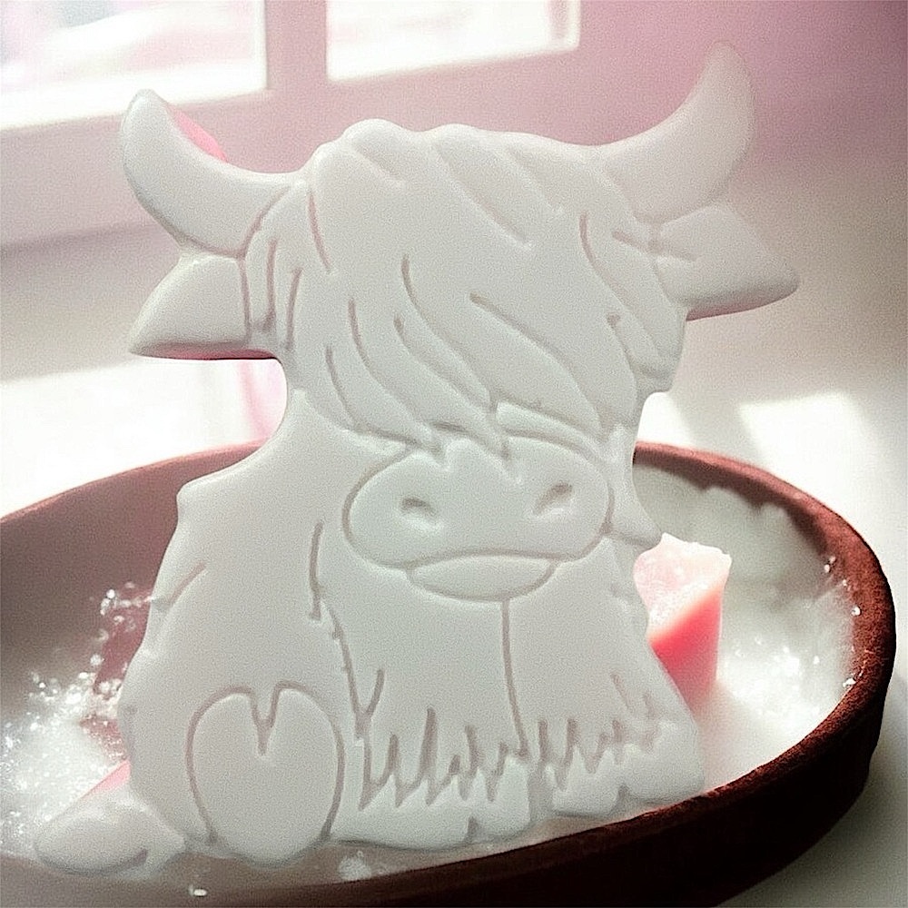 Vanilla sugar Soap handmade LARGE 4x3 7oz cow shea butter goats milk vitamins - Picture 3 of 3